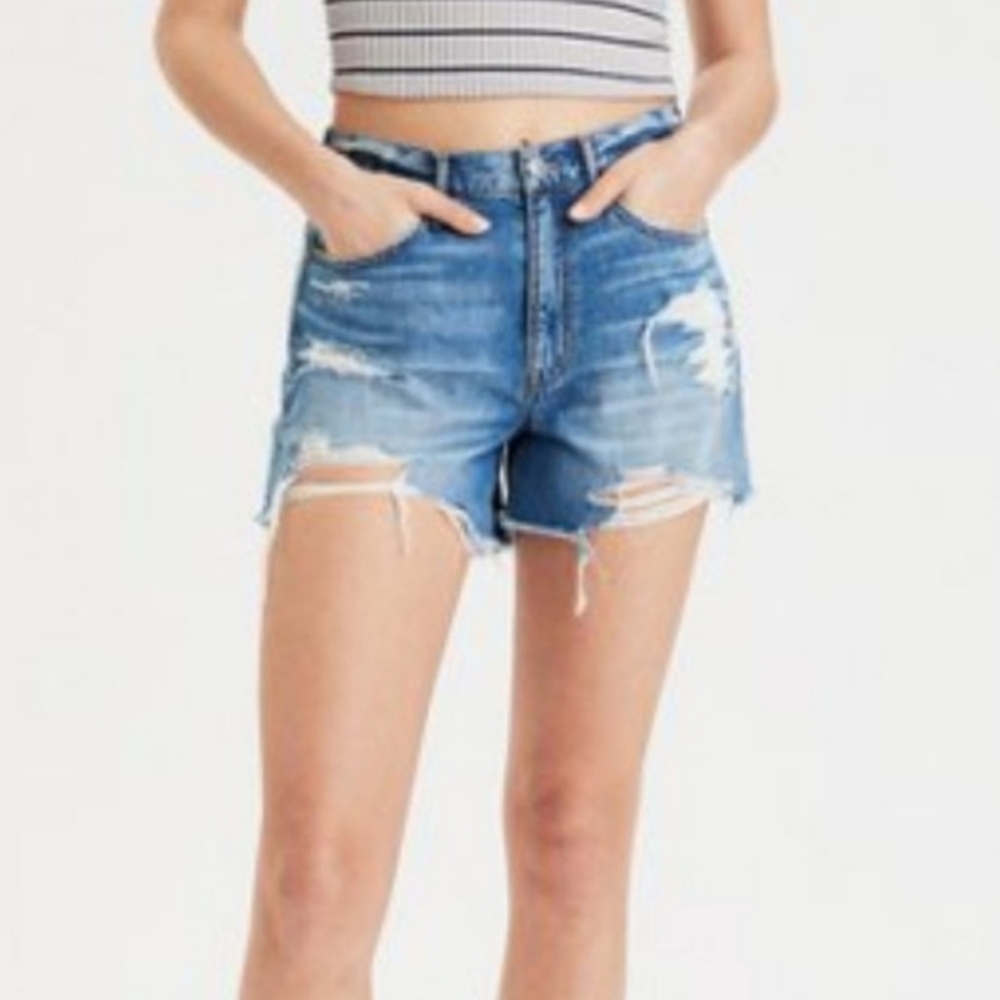 AMERICAN EAGLE 90s Boyfriend Shorts